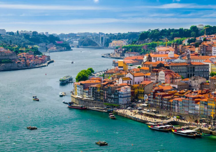 Vistas de la ciudad de Oporto