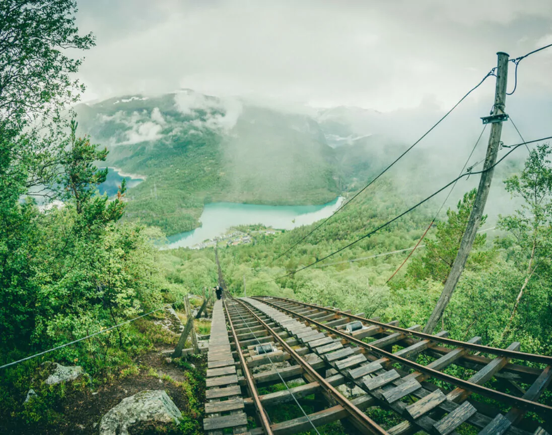 Escaleras de 4.444 escalones en Flørli